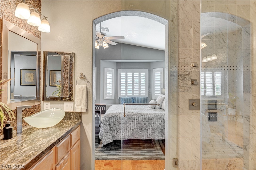 5669 Victoria Regina Avenue Las Vegas NV 89139