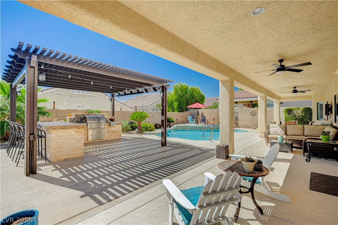 5669 Victoria Regina Avenue Las Vegas NV 89139