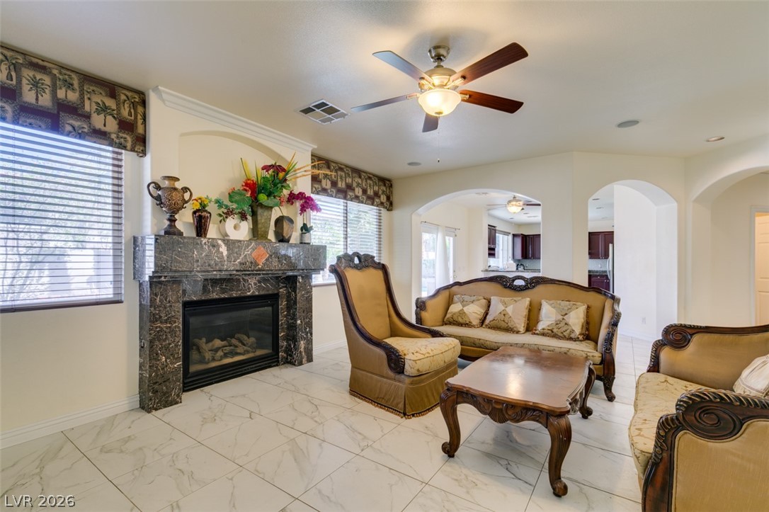 10 Gulf Pines Avenue Las Vegas NV 89148