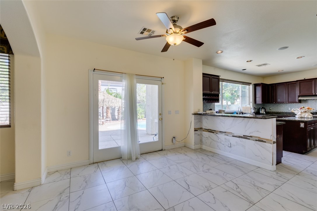 10 Gulf Pines Avenue Las Vegas NV 89148