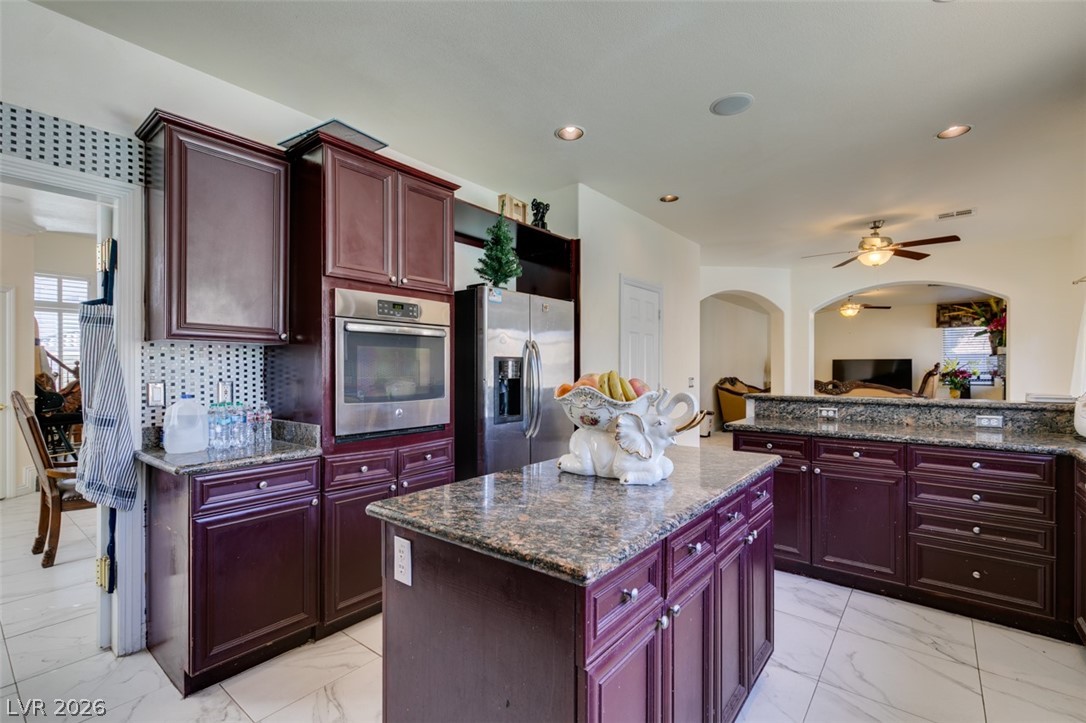 10 Gulf Pines Avenue Las Vegas NV 89148