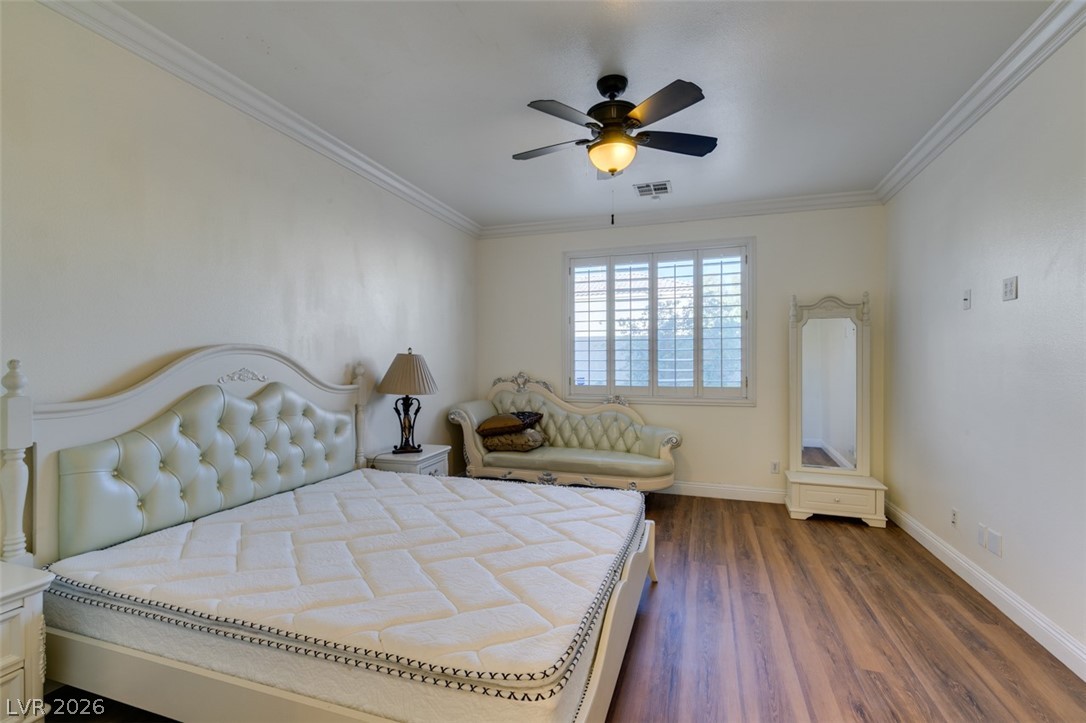 10 Gulf Pines Avenue Las Vegas NV 89148