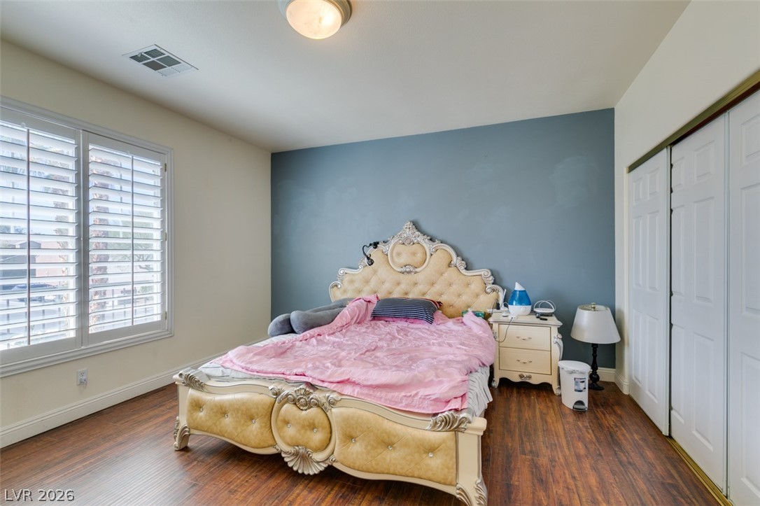 10 Gulf Pines Avenue Las Vegas NV 89148