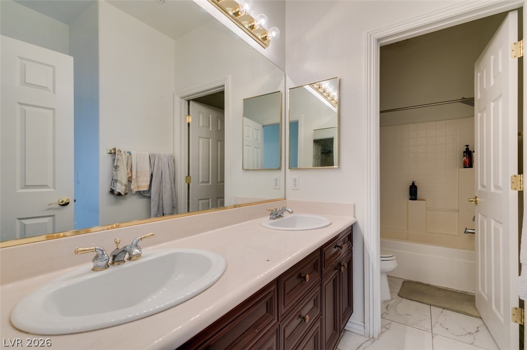 10 Gulf Pines Avenue Las Vegas NV 89148