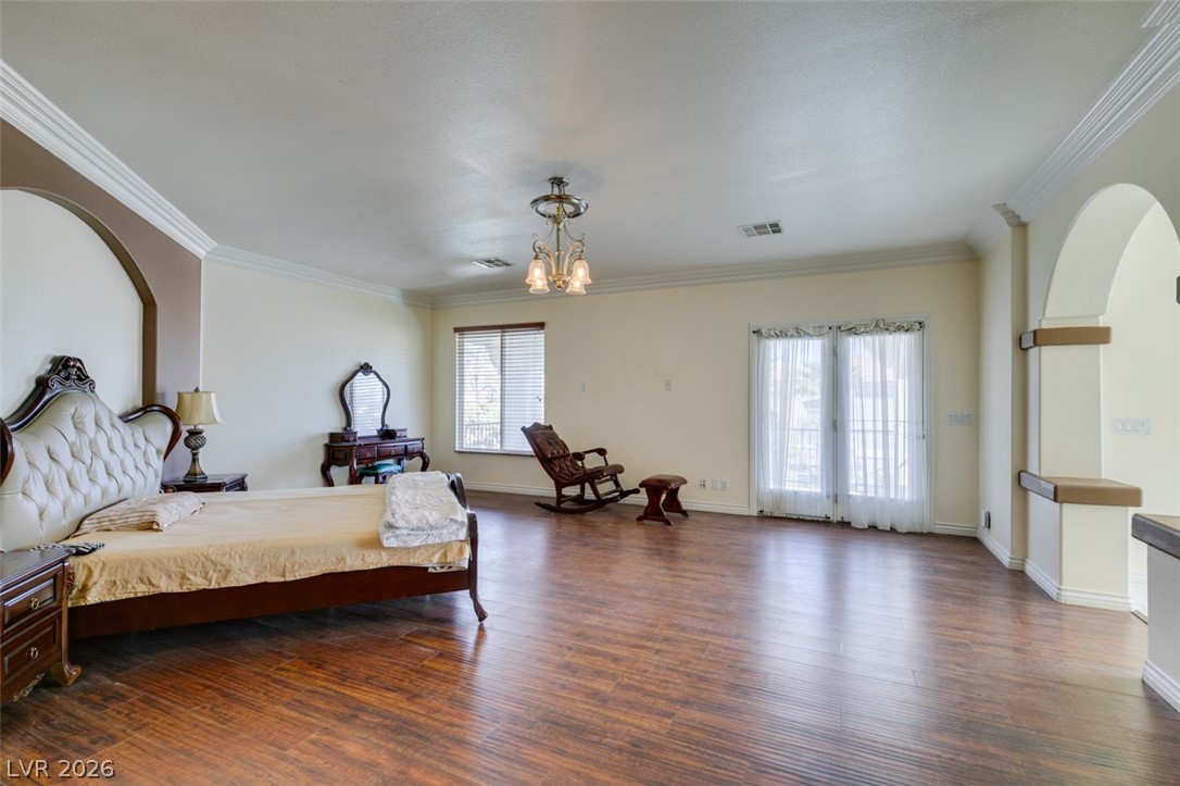 10 Gulf Pines Avenue Las Vegas NV 89148