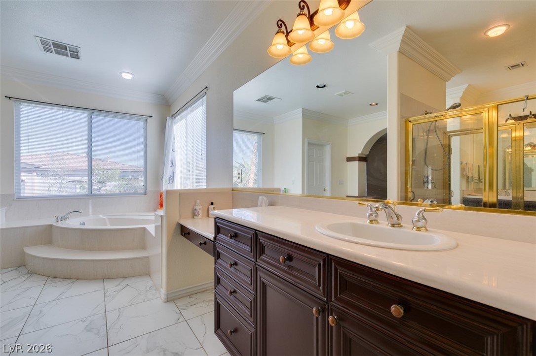 10 Gulf Pines Avenue Las Vegas NV 89148