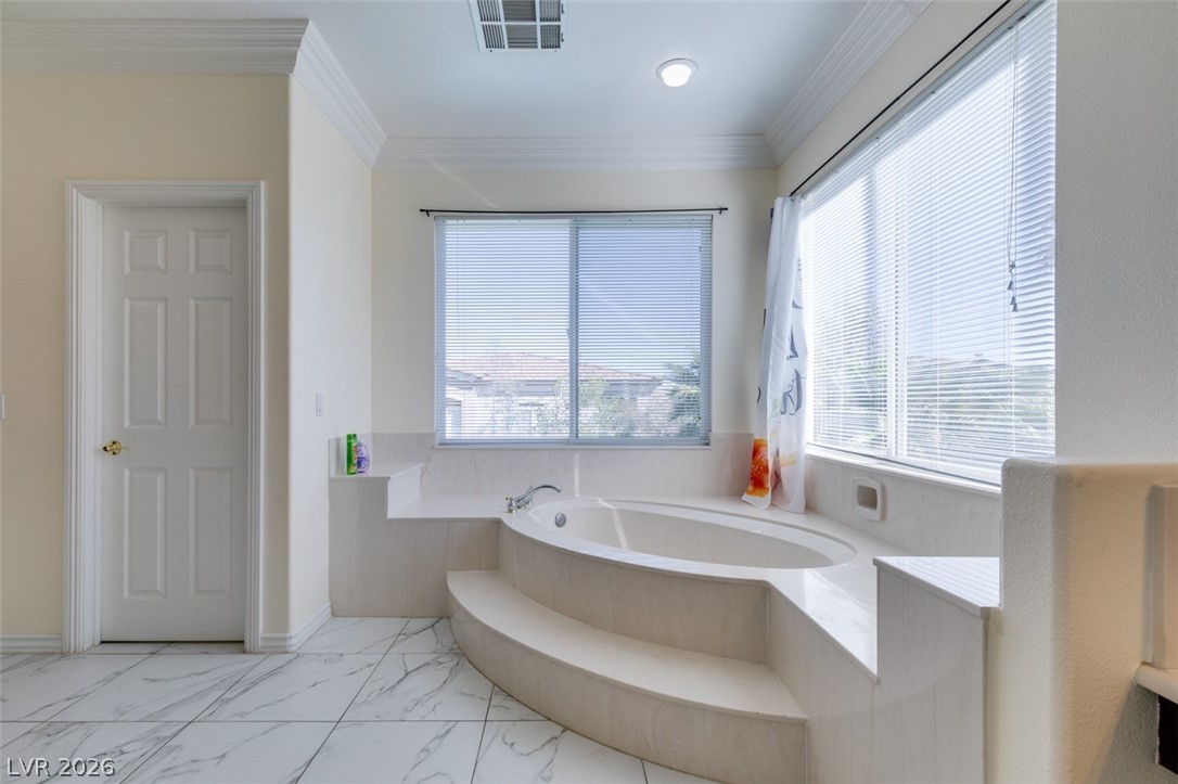 10 Gulf Pines Avenue Las Vegas NV 89148