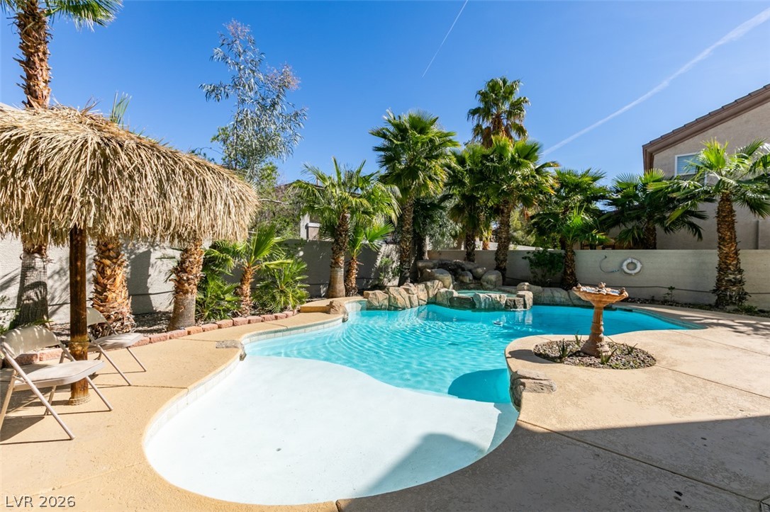 10 Gulf Pines Avenue Las Vegas NV 89148