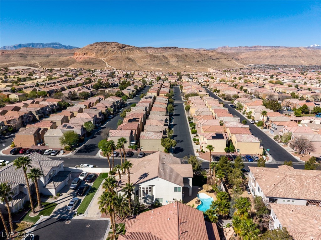 10 Gulf Pines Avenue Las Vegas NV 89148