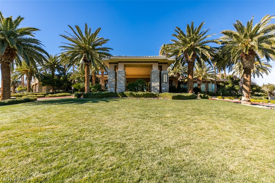 10 Gulf Pines Avenue Las Vegas NV 89148