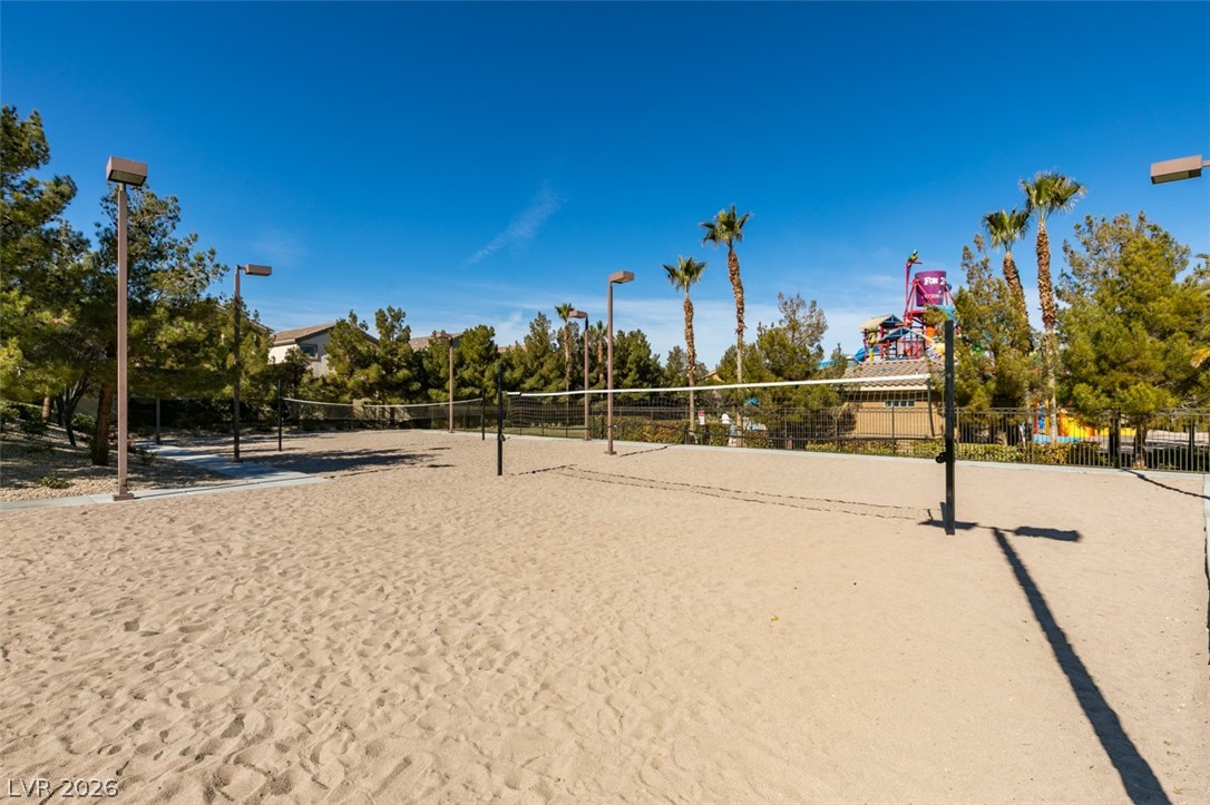 10 Gulf Pines Avenue Las Vegas NV 89148