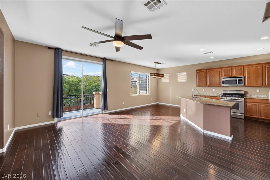 7473 Glimmering Sun Avenue Las Vegas NV 89178