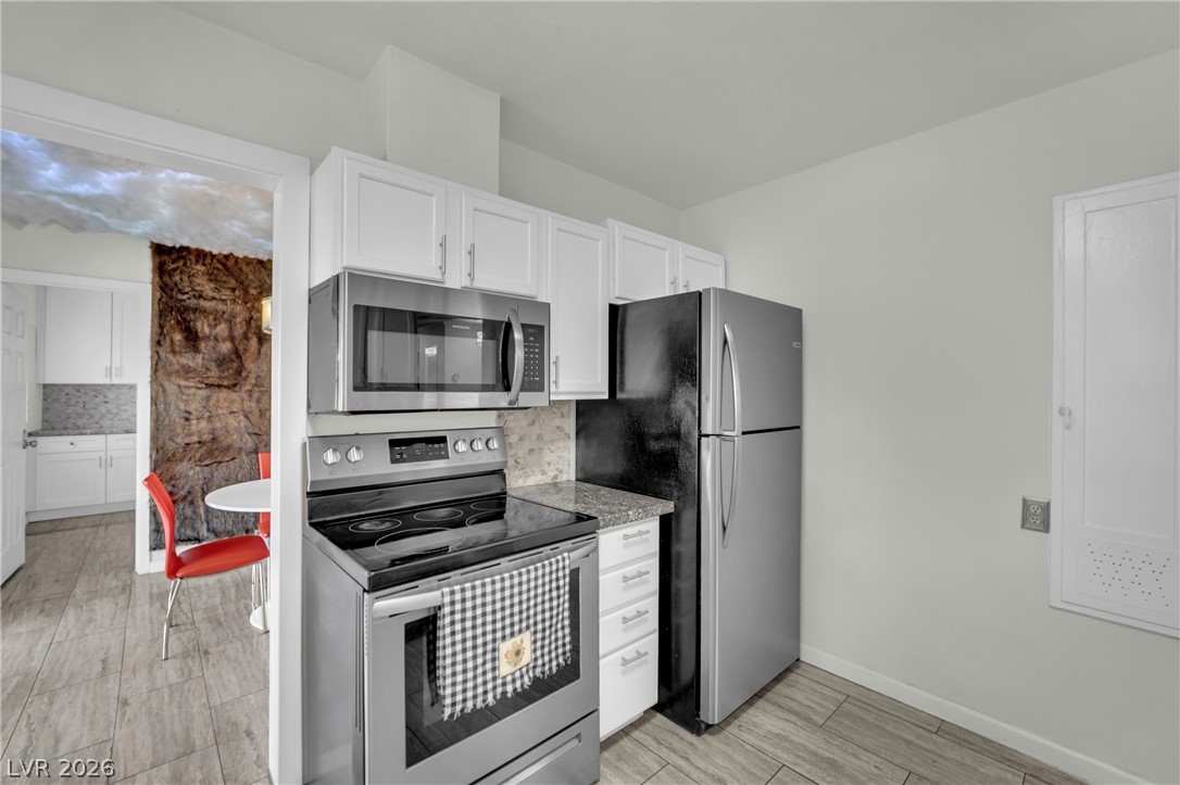 1932 Hassett Avenue Las Vegas NV 89104