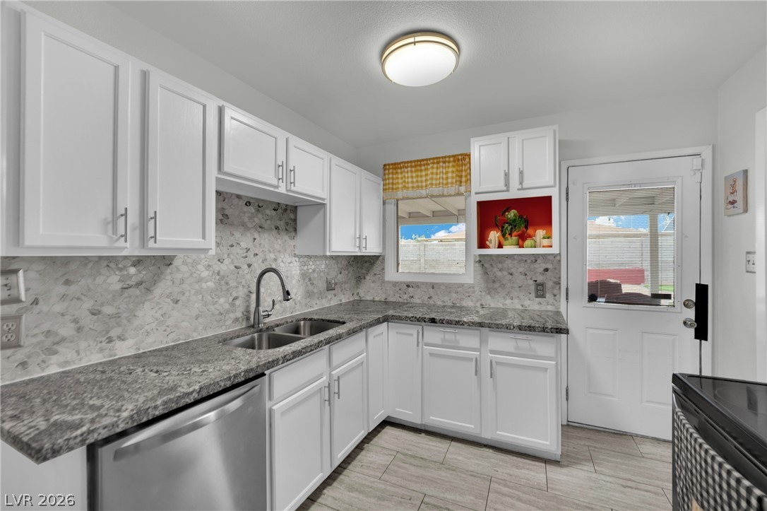 1932 Hassett Avenue Las Vegas NV 89104
