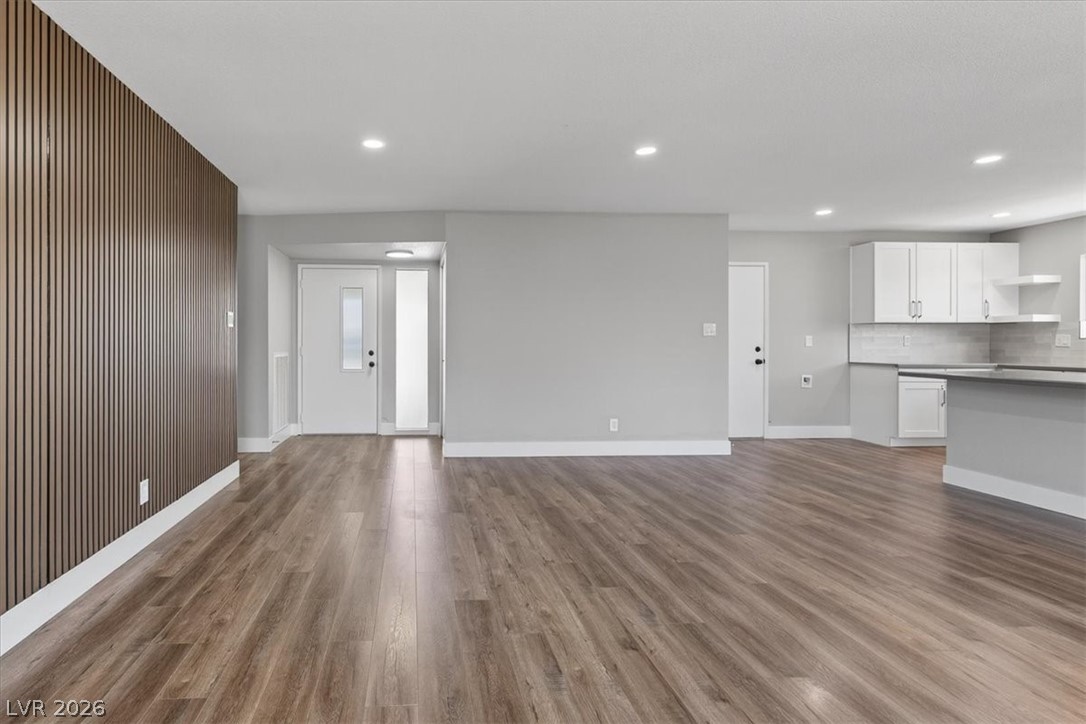 7725 Genzer Drive Las Vegas NV 89145