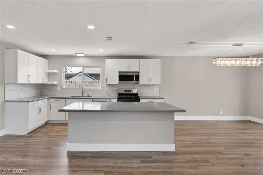 7725 Genzer Drive Las Vegas NV 89145