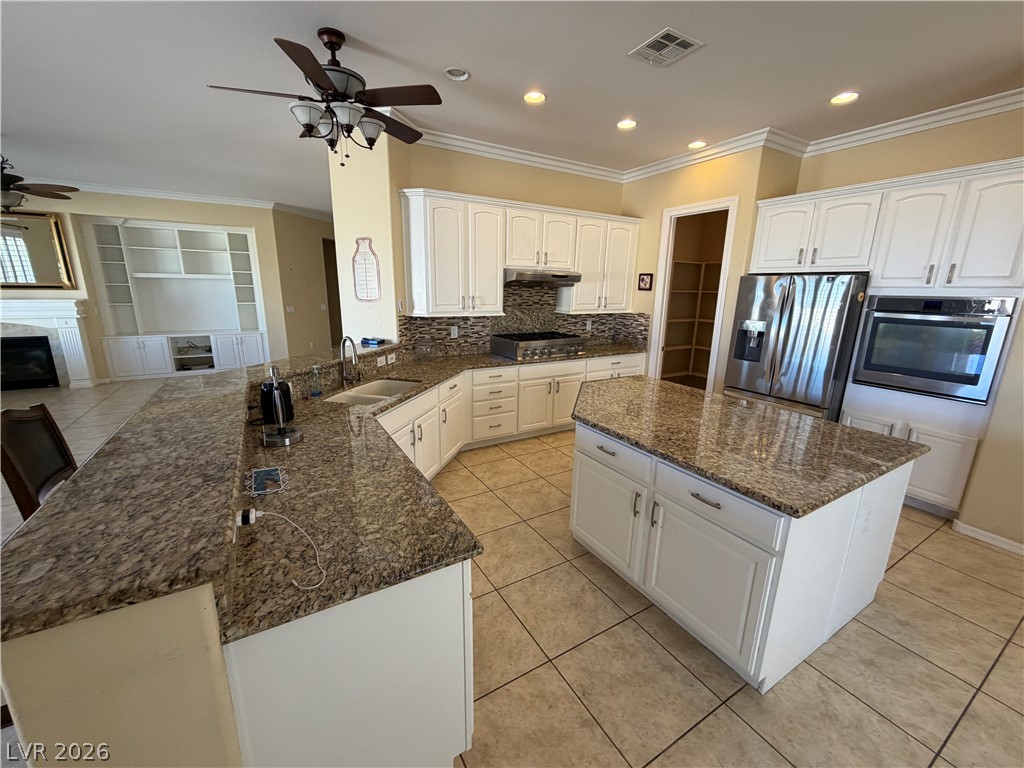 2127 Clearwater Lake Drive Henderson NV 89044