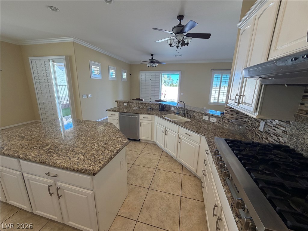 2127 Clearwater Lake Drive Henderson NV 89044