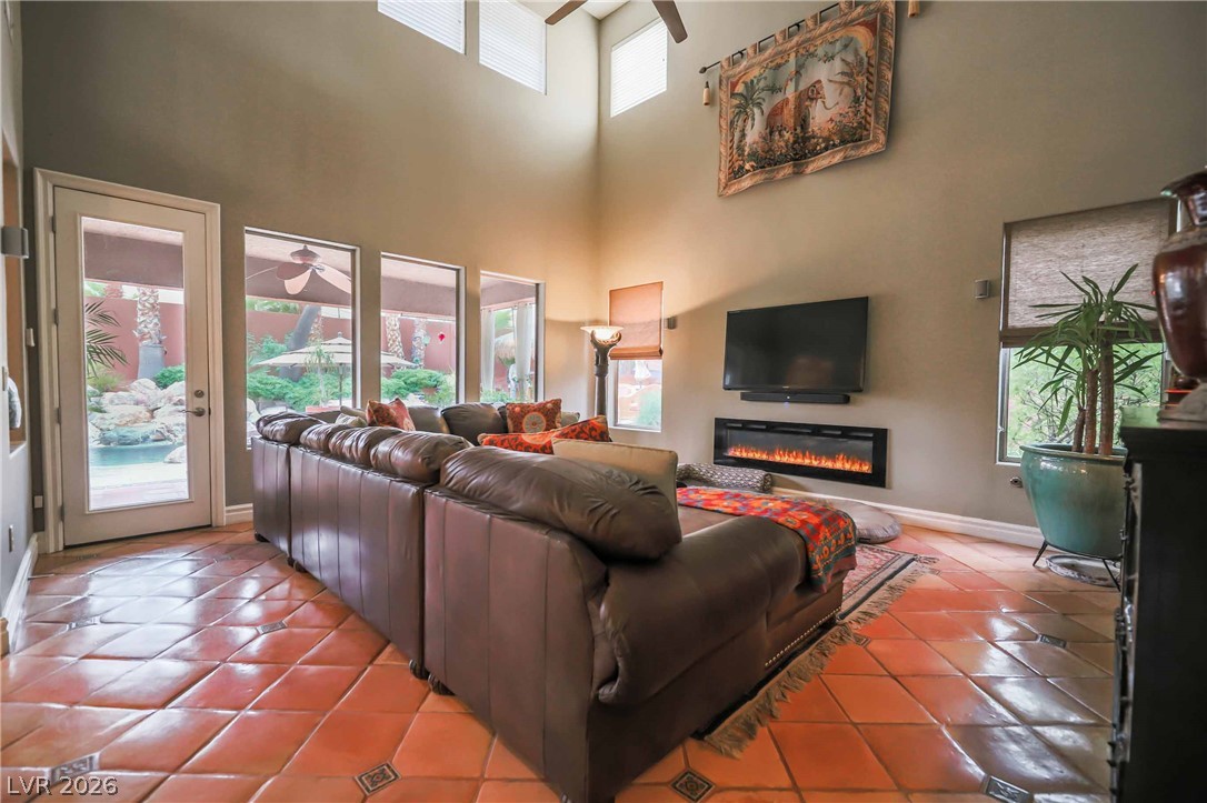 363 Highland Hills Court Las Vegas NV 89148