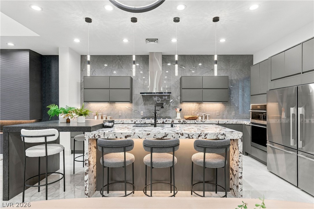 2824 Queens Courtyard Drive Las Vegas NV 89109