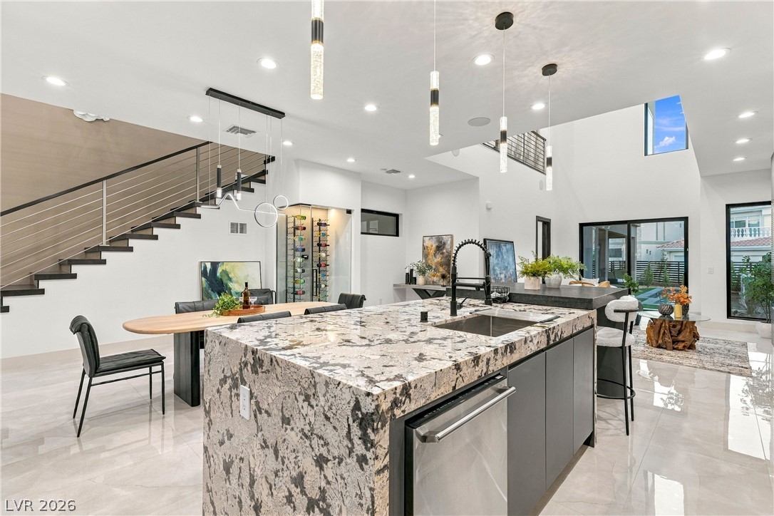 2824 Queens Courtyard Drive Las Vegas NV 89109