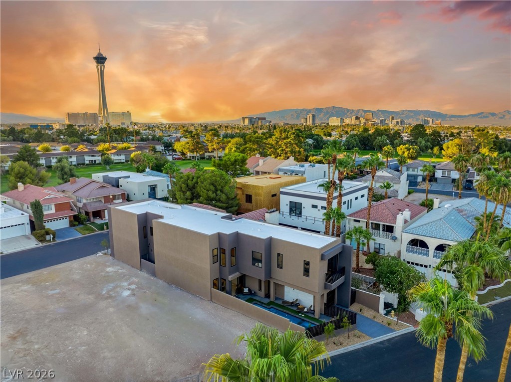 2824 Queens Courtyard Drive Las Vegas NV 89109