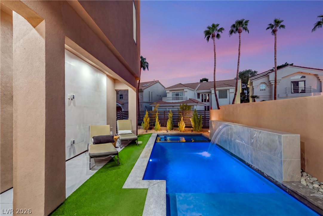 2824 Queens Courtyard Drive Las Vegas NV 89109