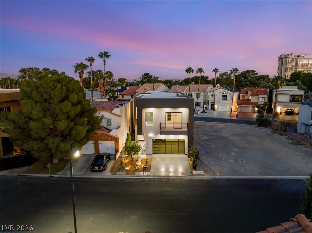 2824 Queens Courtyard Drive Las Vegas NV 89109