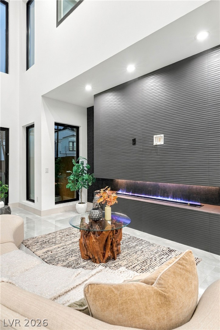 2824 Queens Courtyard Drive Las Vegas NV 89109