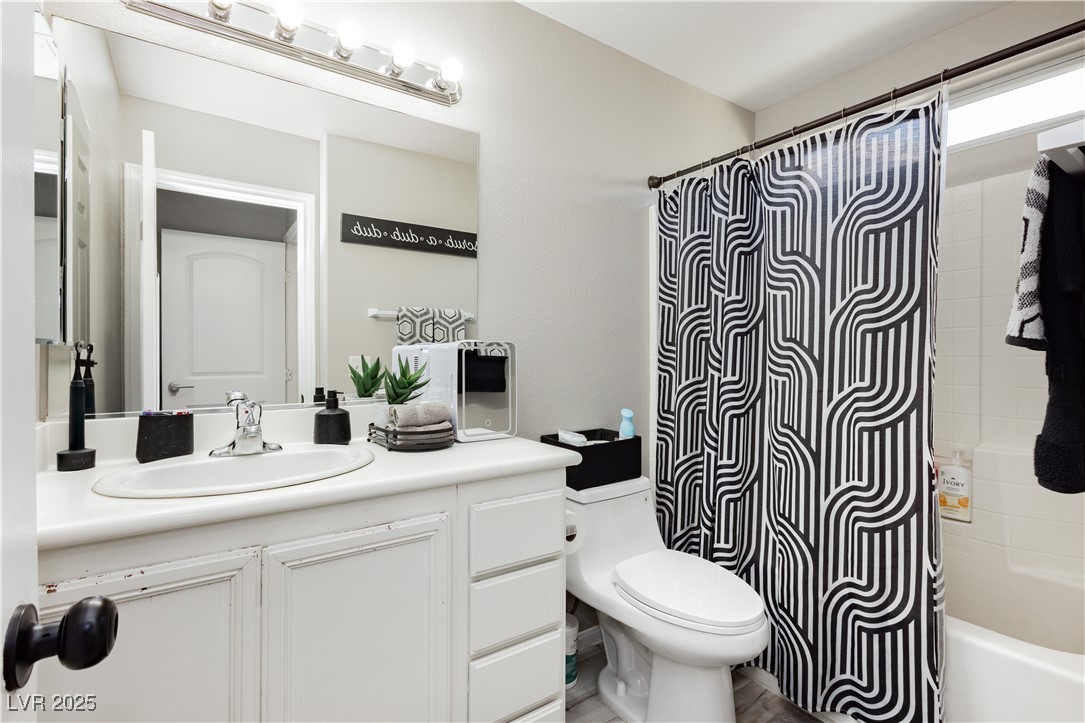 4774 Valleyside Avenue Las Vegas NV 89115