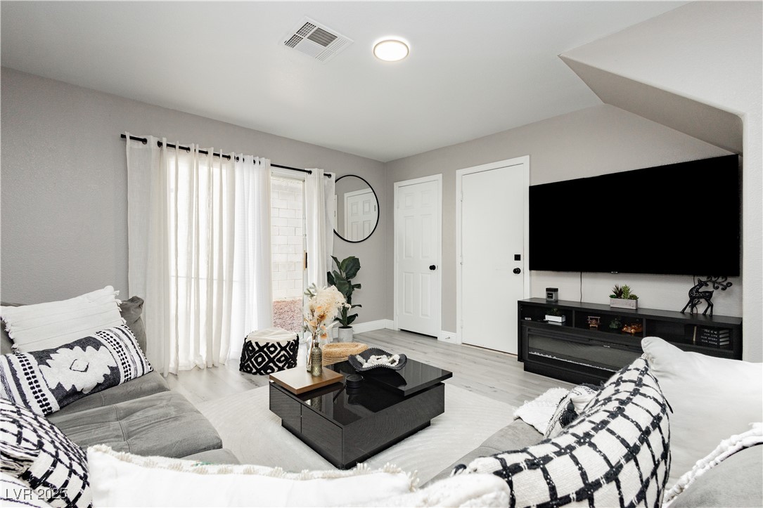 4774 Valleyside Avenue Las Vegas NV 89115