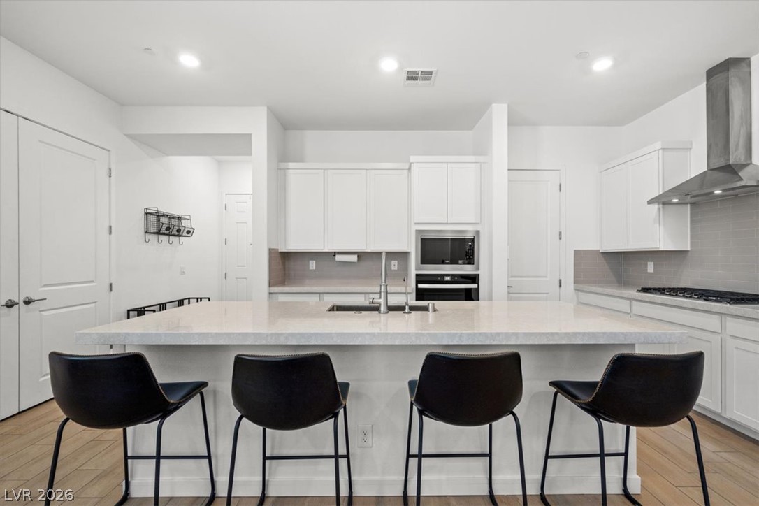 823 Eaton Falls Street Henderson NV 89011