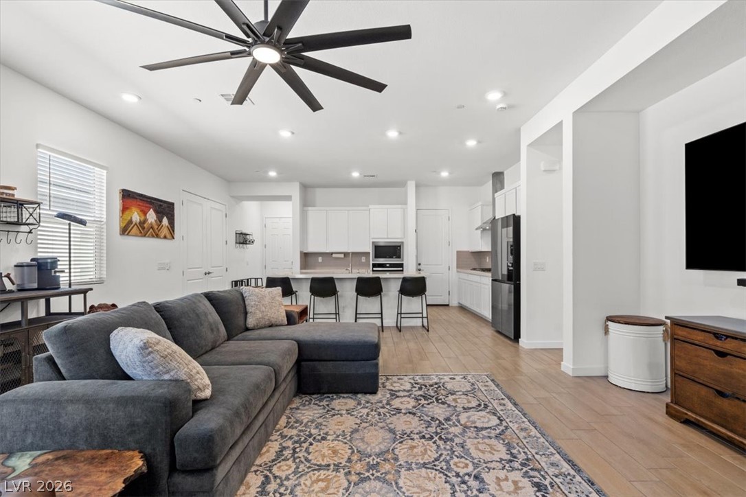 823 Eaton Falls Street Henderson NV 89011