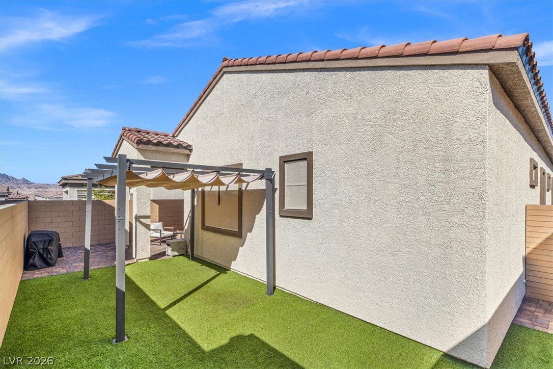 823 Eaton Falls Street Henderson NV 89011
