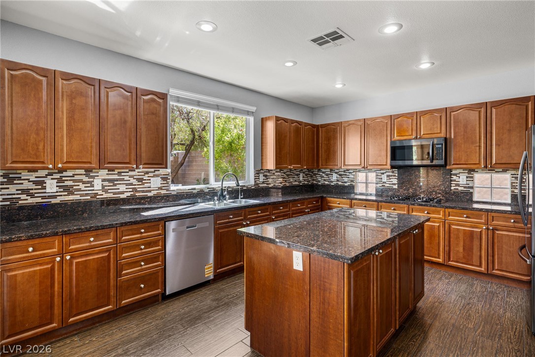 9345 Outer Banks Avenue Las Vegas NV 89149