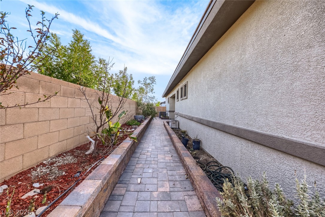 9520 Ponderay Court Las Vegas NV 89149