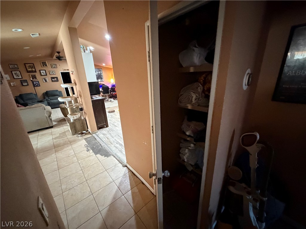 6054 Bluehill Avenue Las Vegas NV 89156