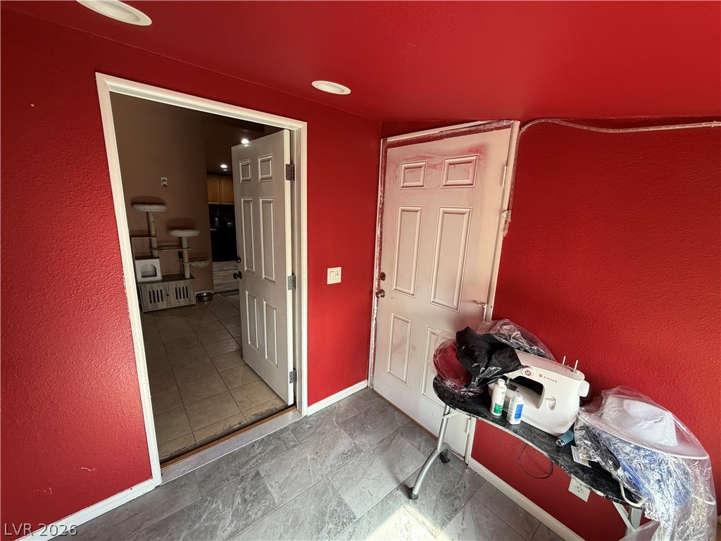 6054 Bluehill Avenue Las Vegas NV 89156