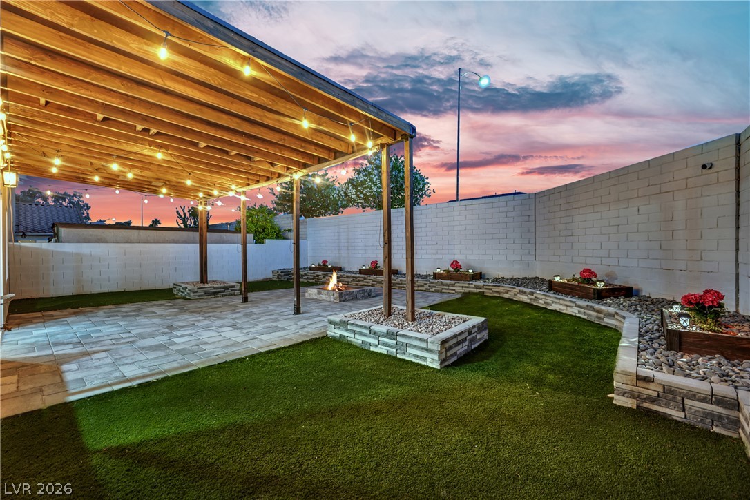 7829 Falling Pines Place Las Vegas NV 89143