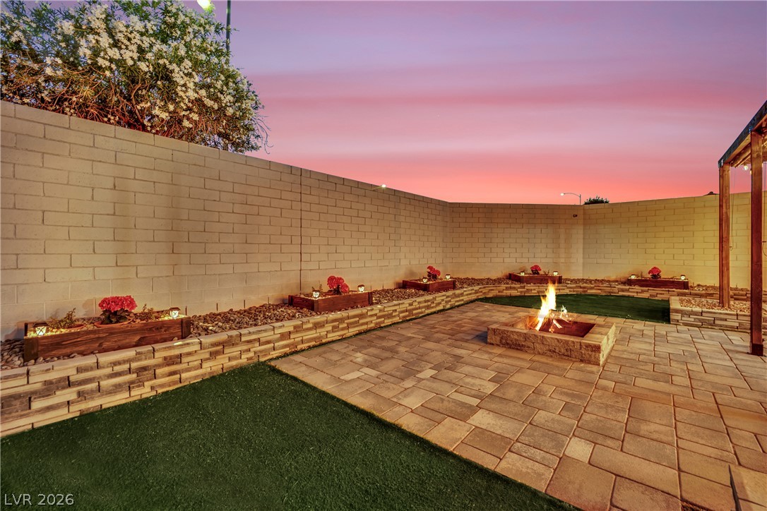 7829 Falling Pines Place Las Vegas NV 89143