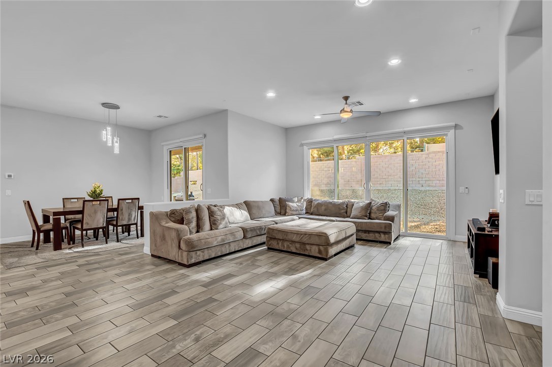 5675 Willow Canyon Street Las Vegas NV 89149