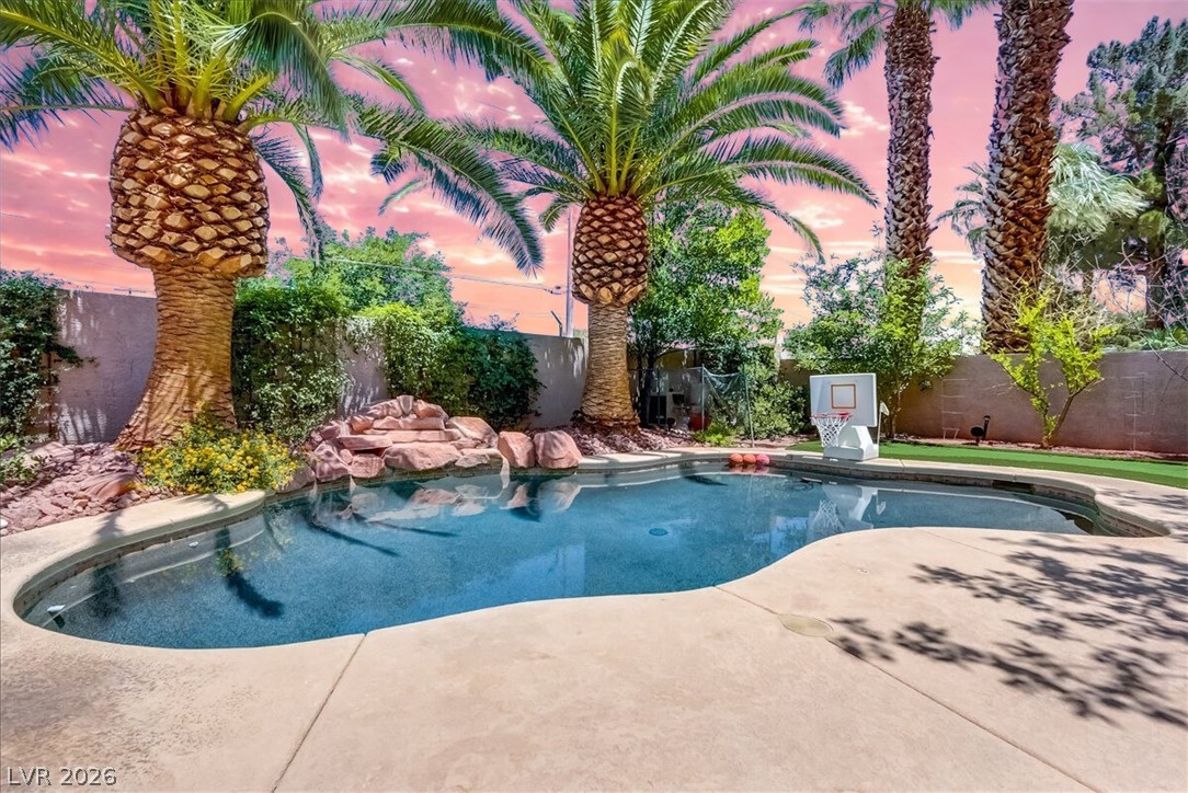 2500 Wimbledon Drive Las Vegas NV 89107