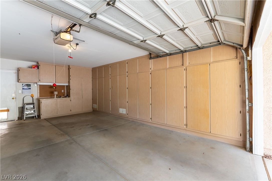 5736 Willowcreek Road North Las Vegas NV 89031