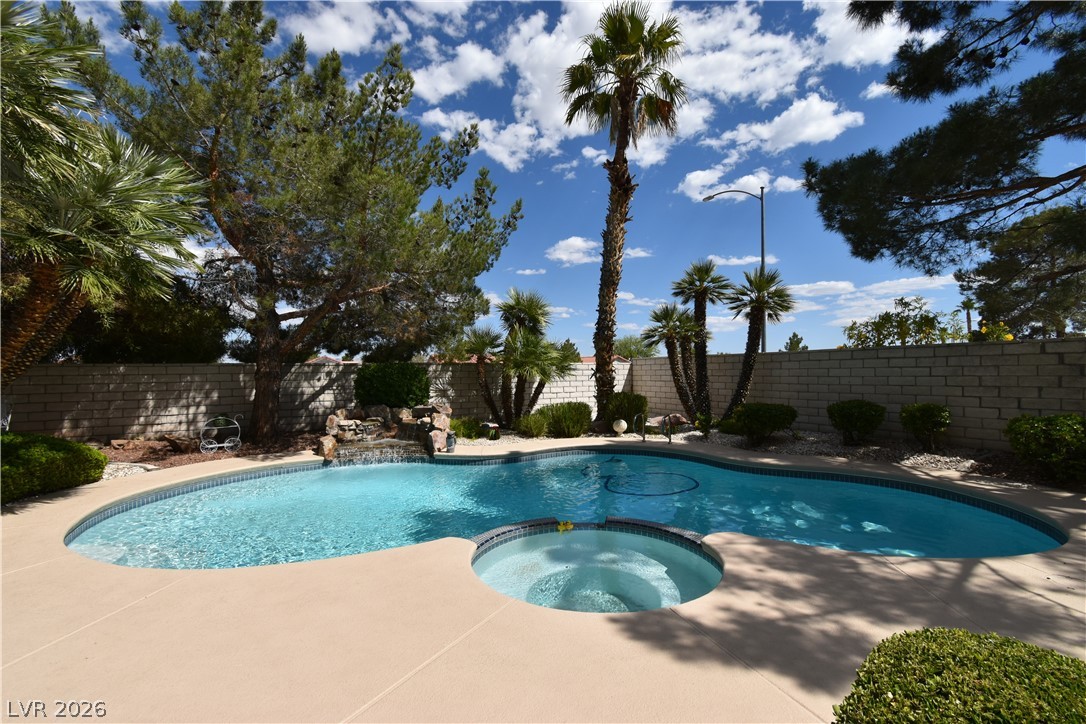 5736 Willowcreek Road North Las Vegas NV 89031