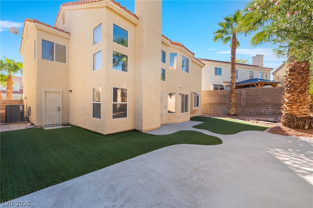 2109 Desert Peak Road Las Vegas NV 89134