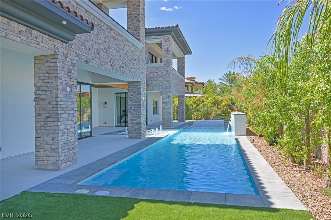 34 Vintage Canyon Street Las Vegas NV 89141