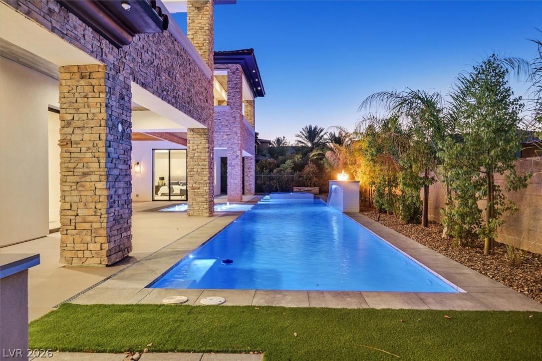 34 Vintage Canyon Street Las Vegas NV 89141