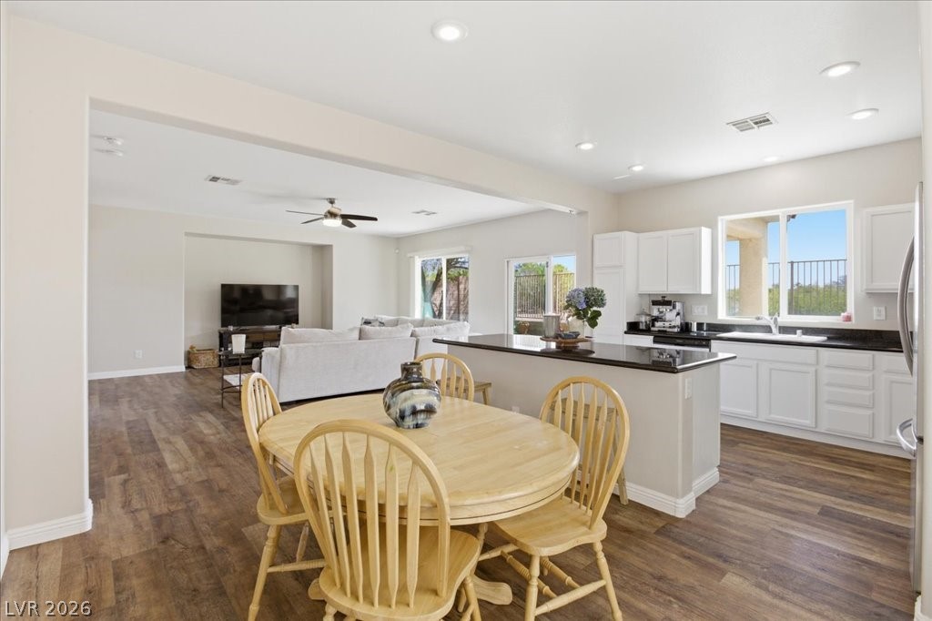 8104 Loma Del Ray Street Las Vegas NV 89131