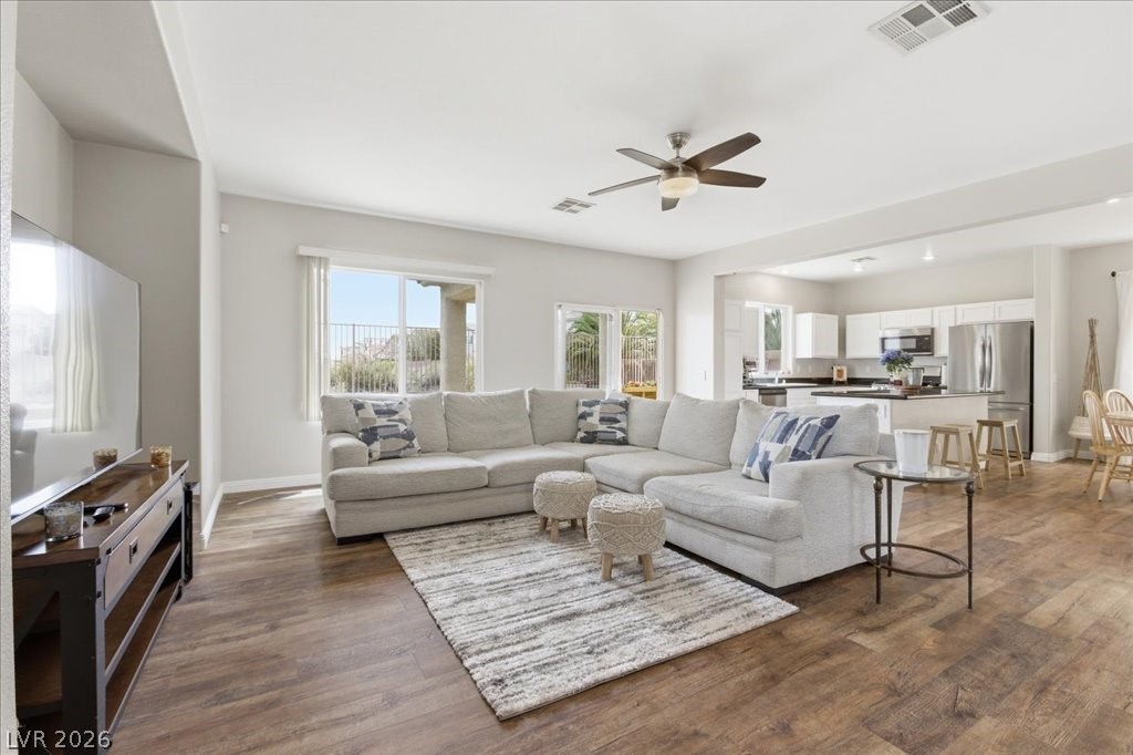 8104 Loma Del Ray Street Las Vegas NV 89131