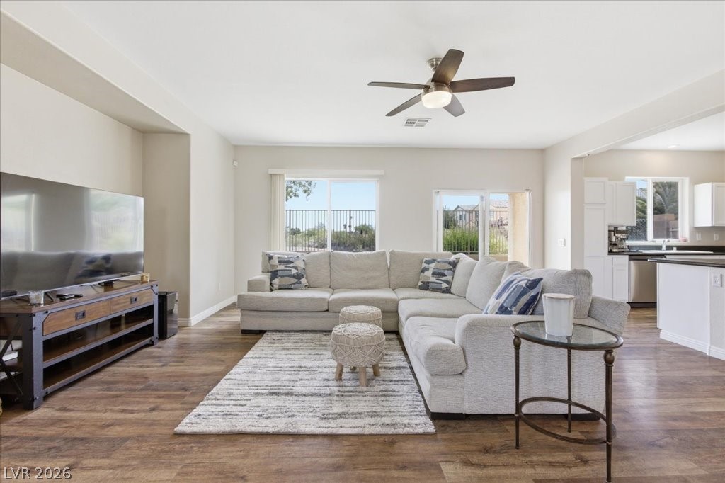 8104 Loma Del Ray Street Las Vegas NV 89131
